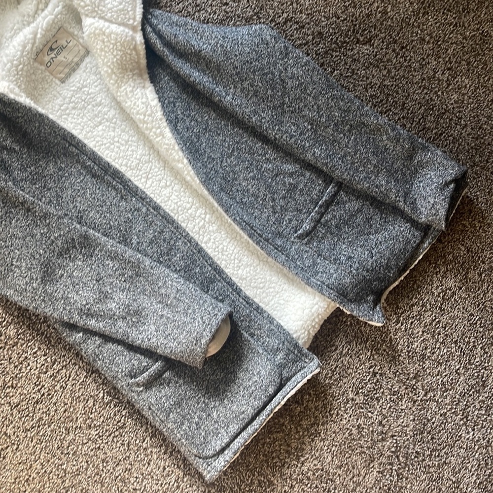 ONeill Sweater - Picture 3 of 3